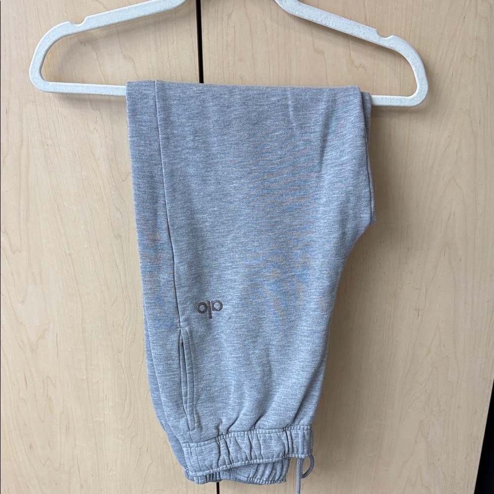 ALO Yoga Kids Light Gray Sweatpants